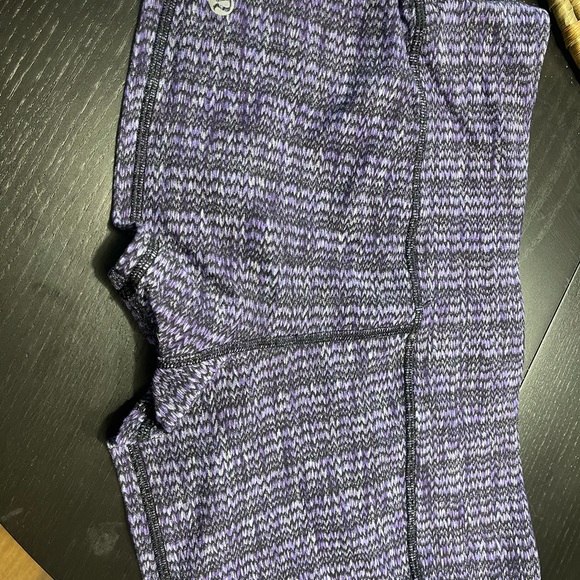 New condition lululemon sz 10 boogie shorts